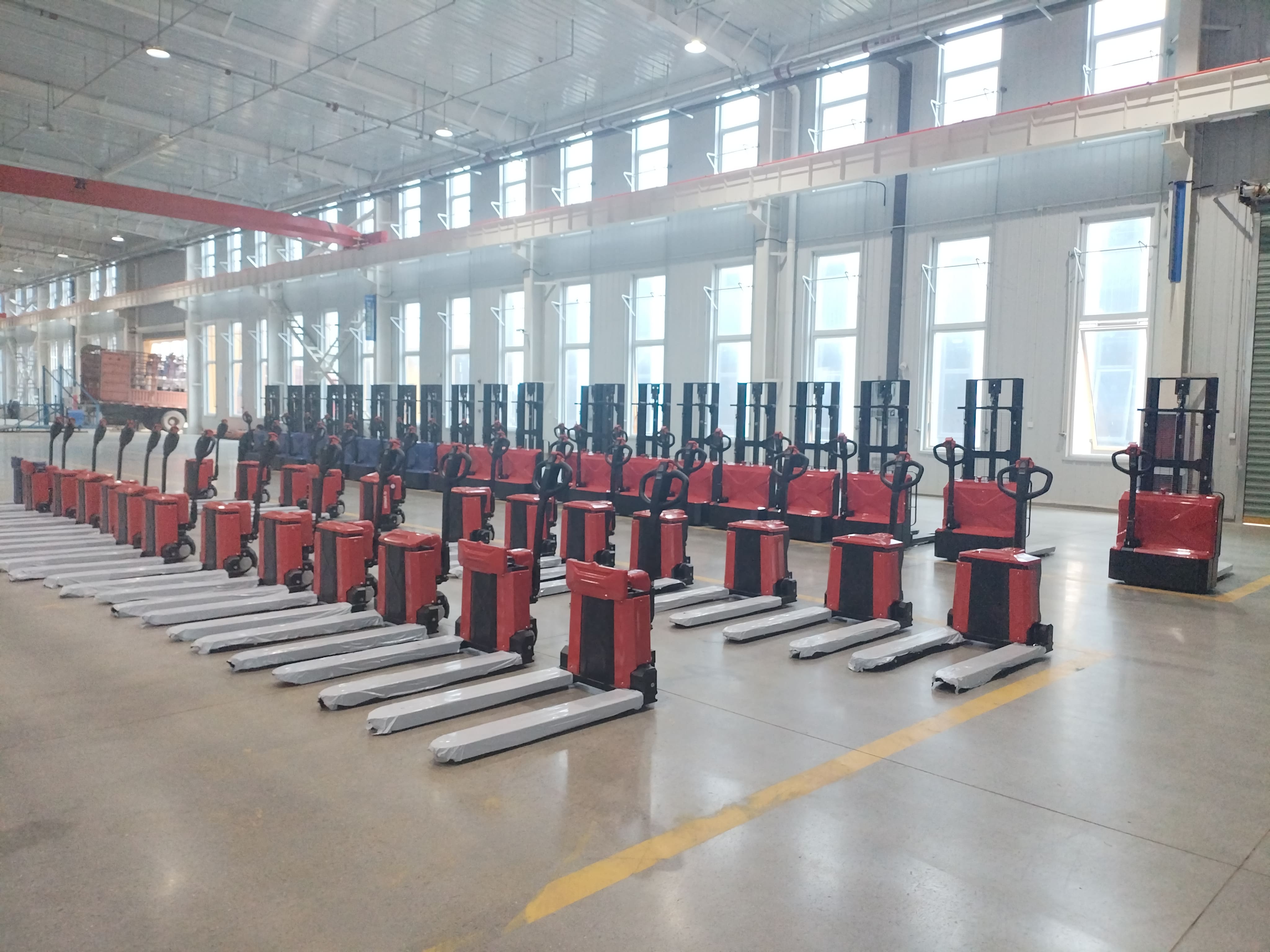 Yangzi L300 Intelligent Handling Forklift Robot(图6) 叉车产线.jpg